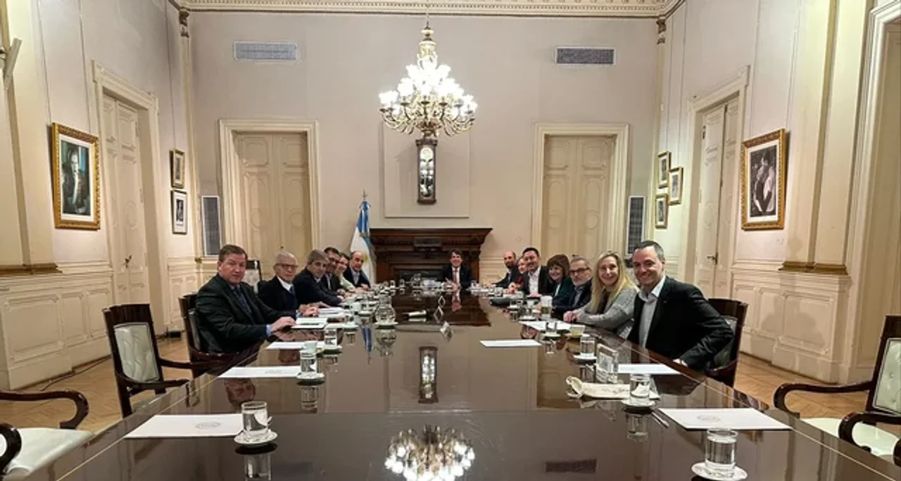 Sin Javier ni Karina Milei, Posse reúne a los ministros en la previa al acto homenaje a Carlos Menem