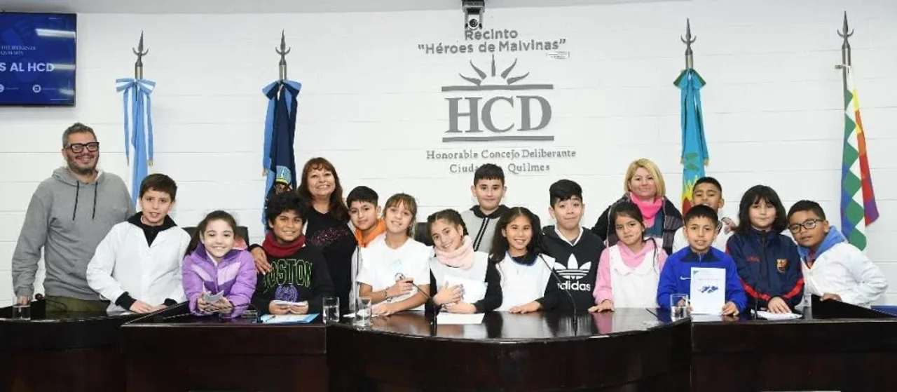 Alumnos del Colegio Nazareth y EP N° 36 en el Programa 'Estudiantes al HCD'