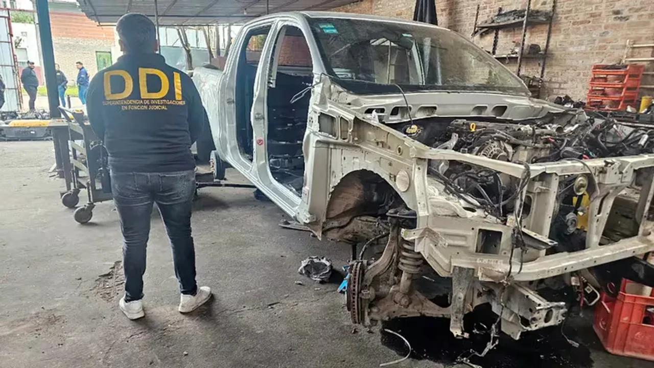 Operación policial desarticula red de robo de autos en La Matanza