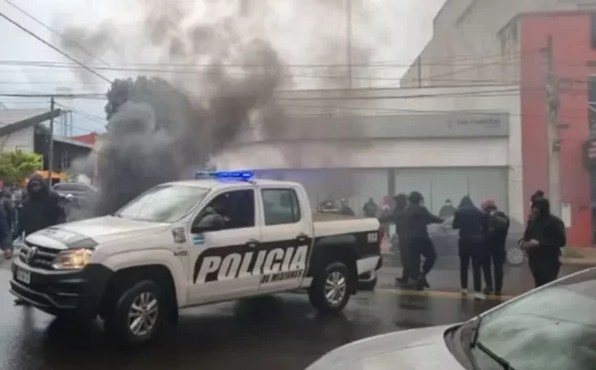 Misiones: la Policía negó un "acuertelamiento" y pide aumento mayor al 100% en sueldos