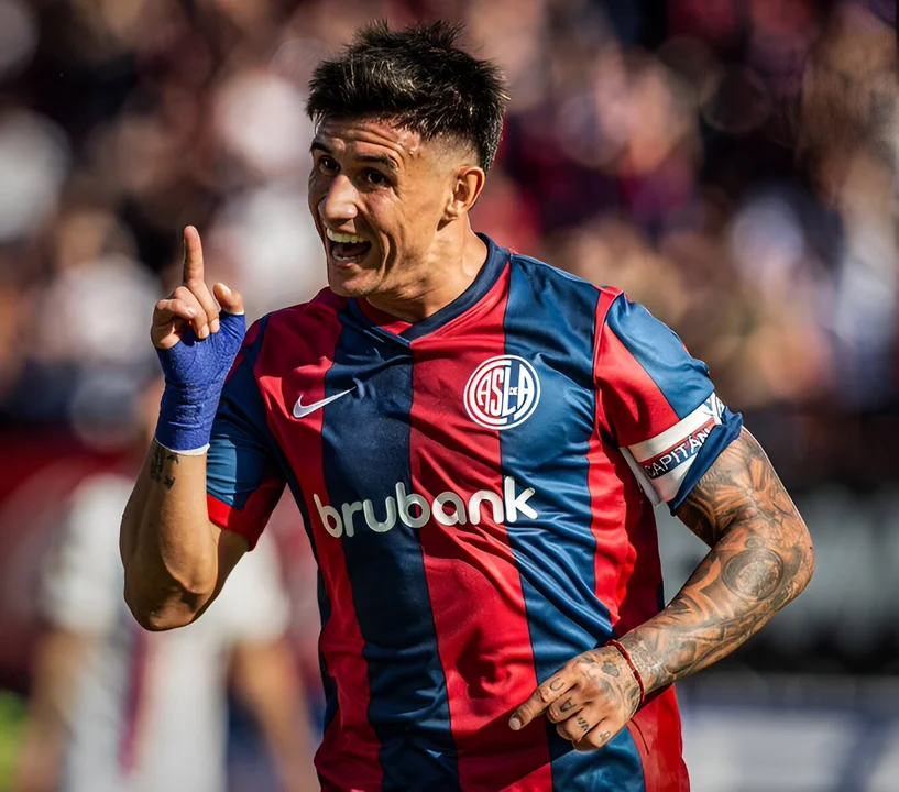 River Plate en Negociaciones para Fichar al Paraguayo Adam Bareiro