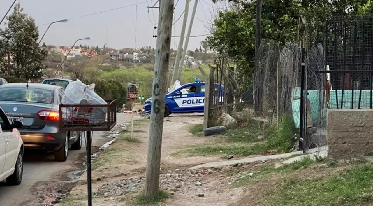 Operativo en Córdoba: allanamientos y detenidos en Villa La Lonja