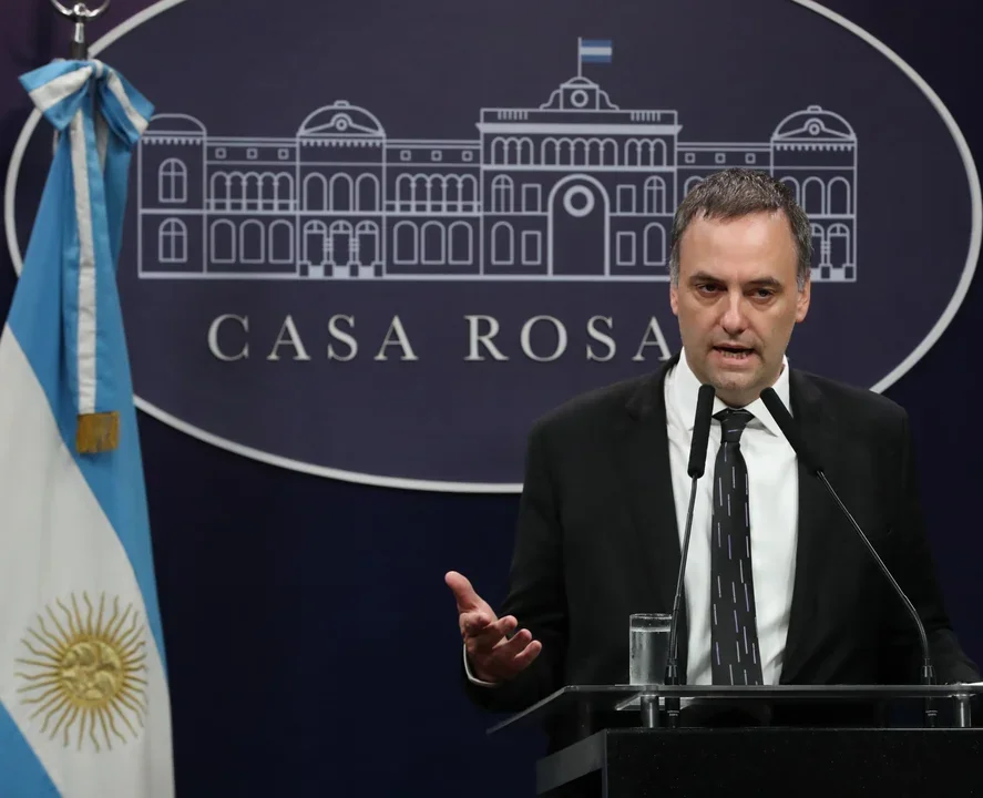 Gobierno considera que la Justicia no debe intervenir en política pública