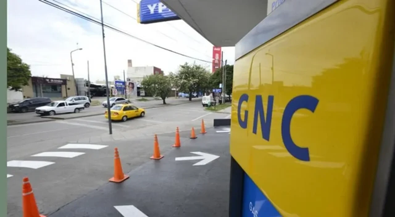 Estiman que hasta el fin de semana continuarán los problemas de abastecimiento de GNC