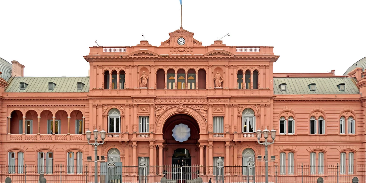 Gobierno avanza en descentralizar la jefatura de gabinete para mejorar eficiencia