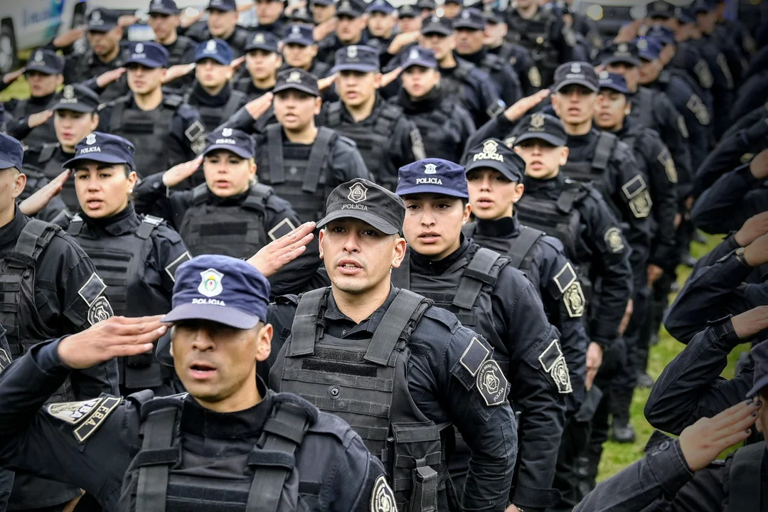 La policía bonaerense verá duplicado el valor de sus horas cores