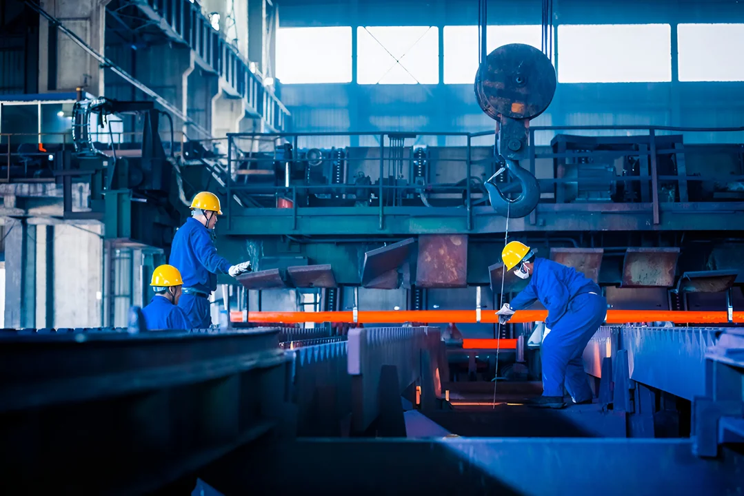 Desaceleración de la Economía: Contracción del 6,3% en cuatro meses