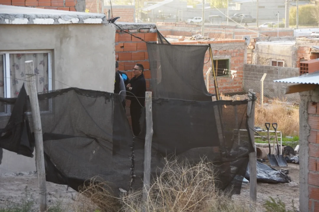 Hombre de 29 años se entrega a la Policía por crimen de Rodrigo Colihuinca en Trelew