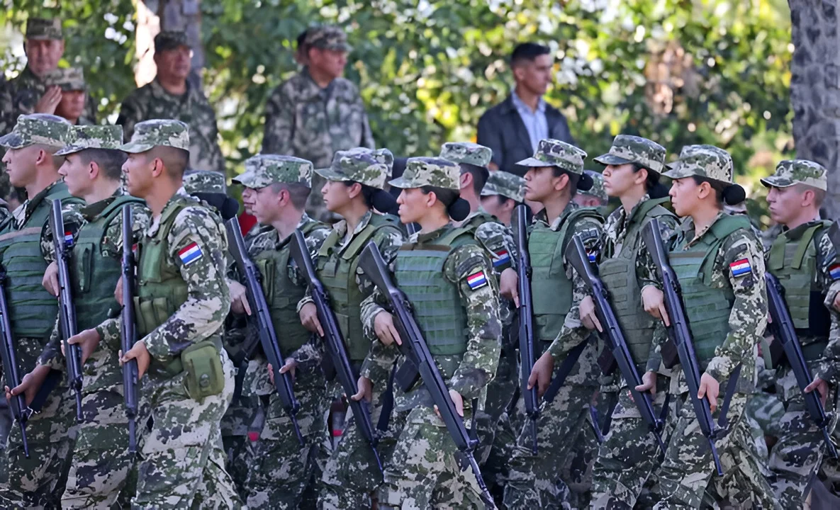  Presidente ordena intervención militar en departamentos con alta criminalidad