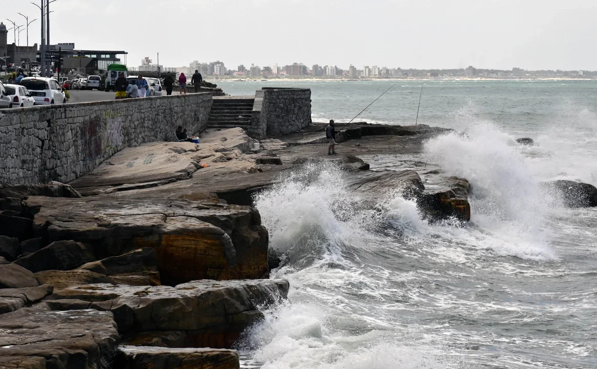 Hallazgo de mujer fallecida en playa de Mar del Plata