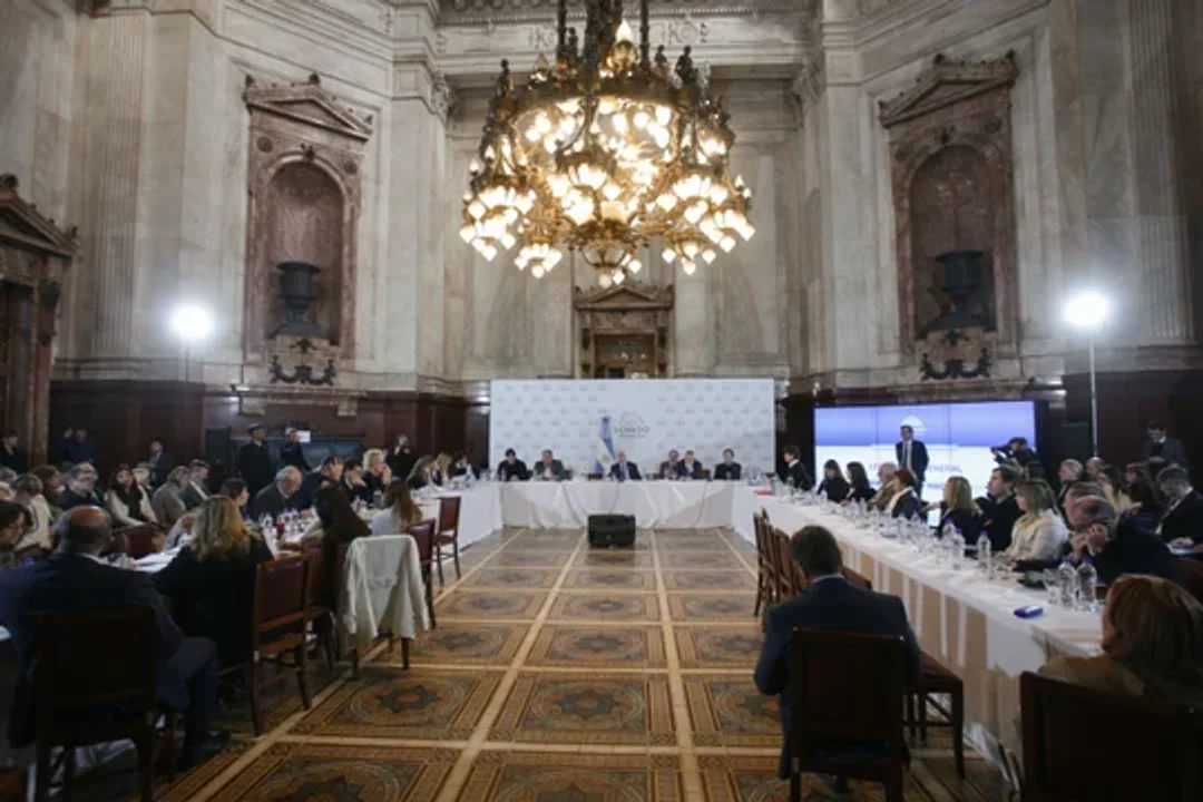 Ley de Bases y paquete fiscal: uno por uno, los cambios clave que aceptó el Gobierno