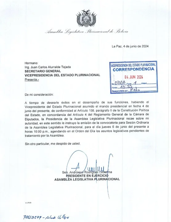 Correspondencia del titular del senado.