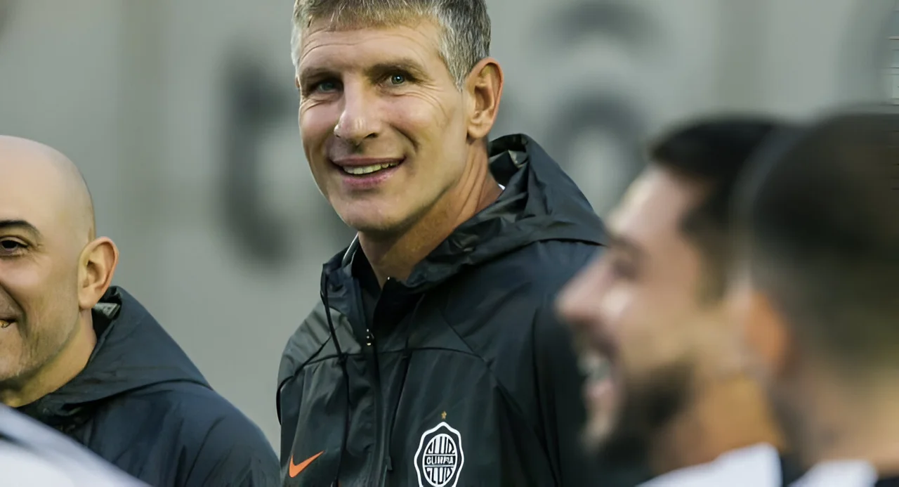 Los jugadores que Martín Palermo dejará fuera de Olimpia en el Torneo Clausura