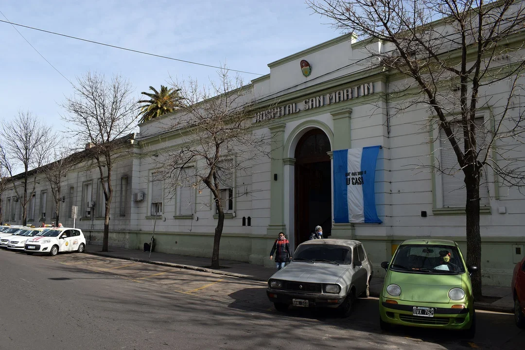 Un empleado de un hospital de Entre Ríos deberá pagar una suma millonaria por faltar 146 días a trabajar