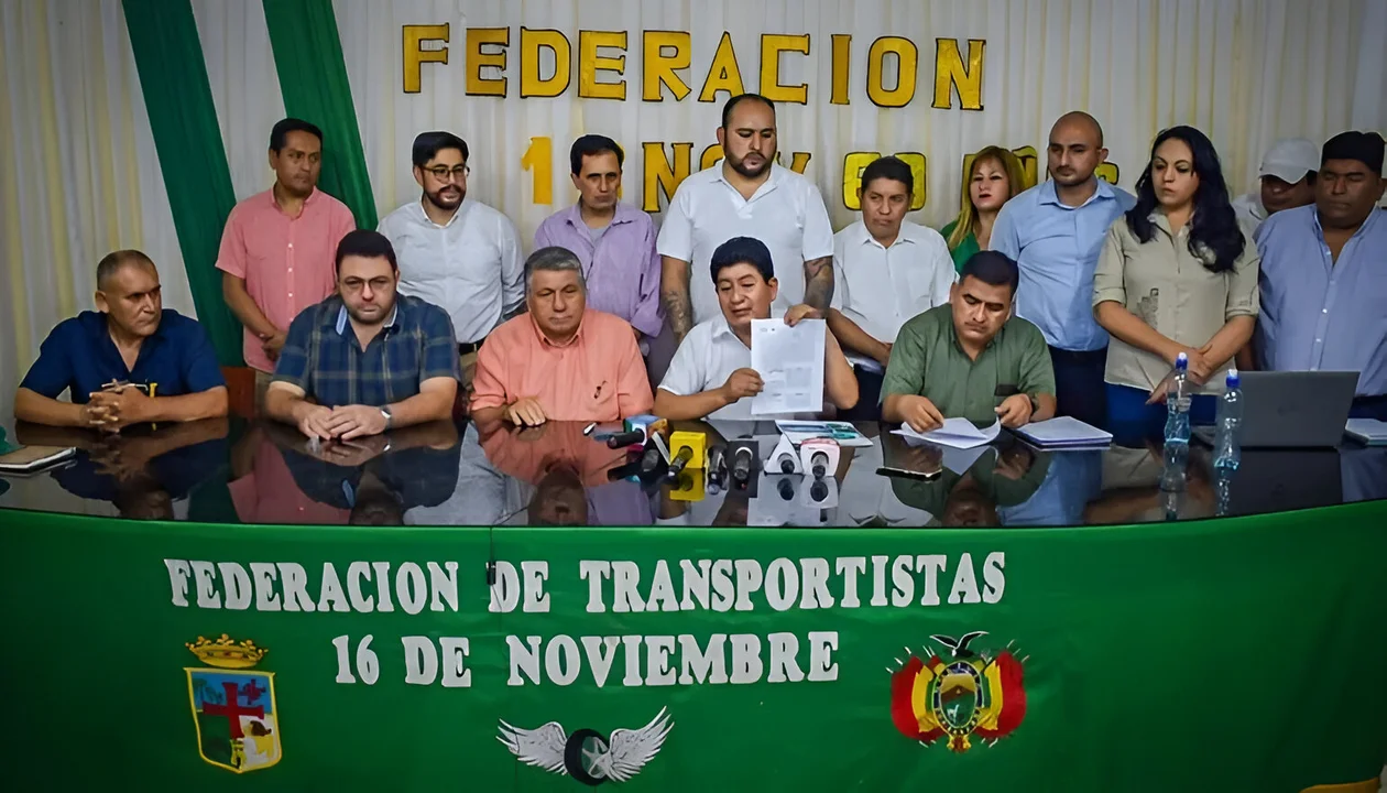 Crisis en el transporte: transportistas rechazan diálogo en Oruro