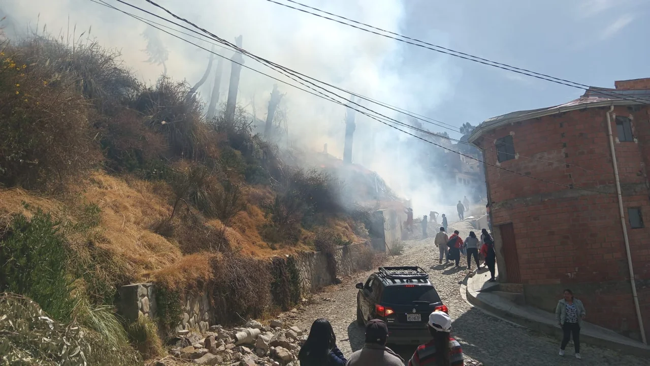 Se reporta un incendio en Cotahuma.