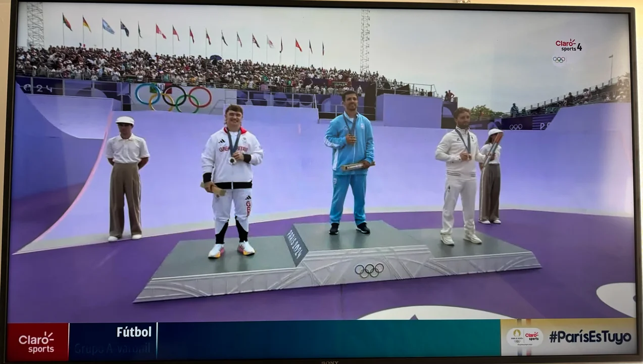 José Torres logra el Oro en BMX Estilo Libre en París