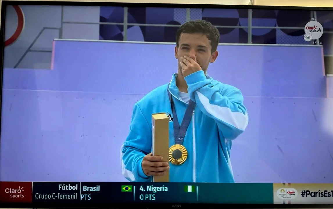 José Torres logra el Oro en BMX Estilo Libre en París