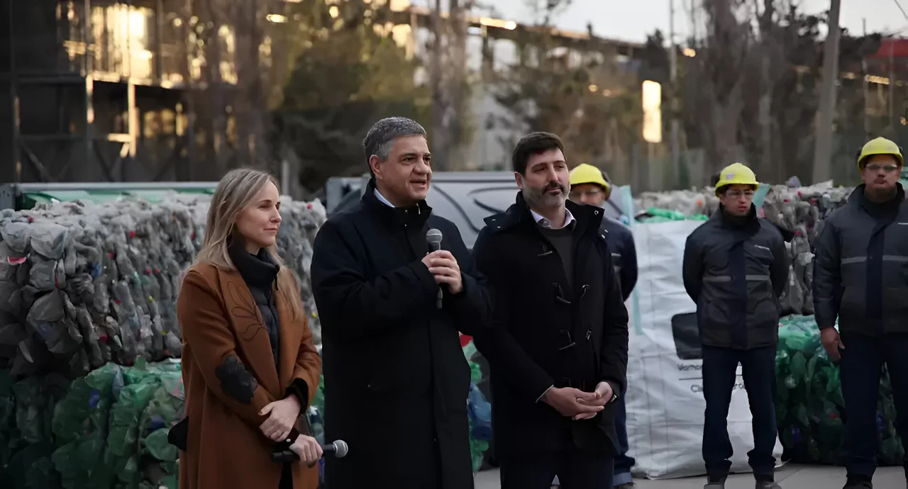 Jorge Macri endurece sanciones a empresas de limpieza tras caos de basura en la Ciudad