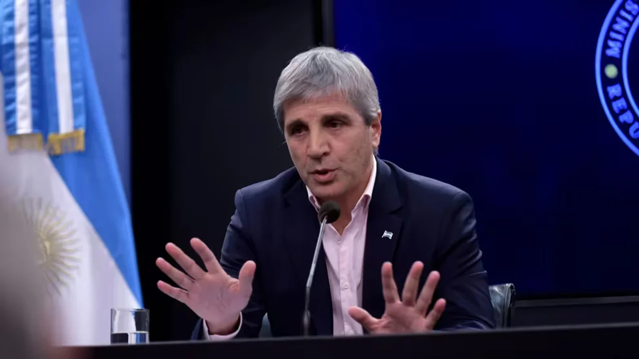 Coparticipación: Caputo ofrece transferencias discrecionales a CABA.