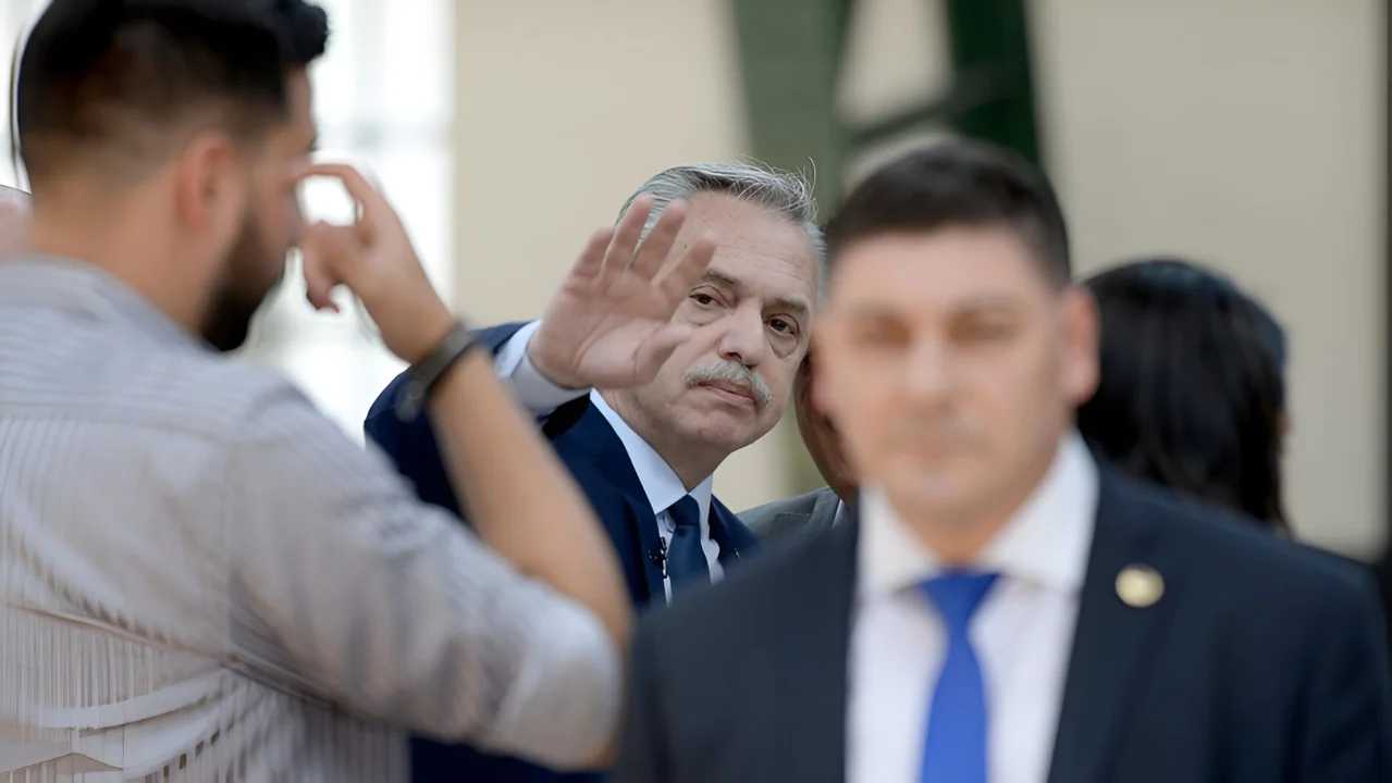 Alberto Fernández responde a la denuncia de Fabiola Yañez con un comunicado y anuncia acciones legales