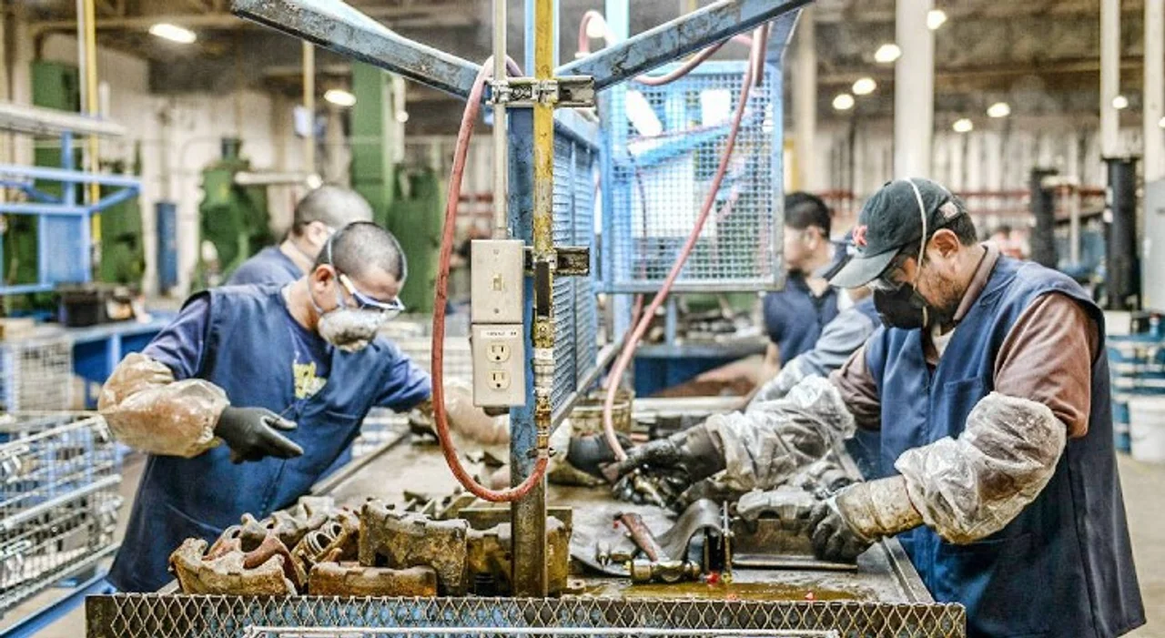 Sigue cayendo el empleo privado registrado, en junio y 1 de cada 100 trabajadores está suspendo