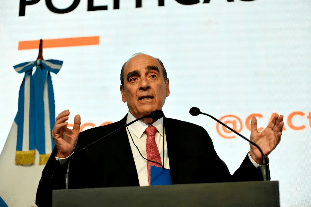 El Gobierno especula con lograr superávit fiscal de u$s6.000 millones en 2024.