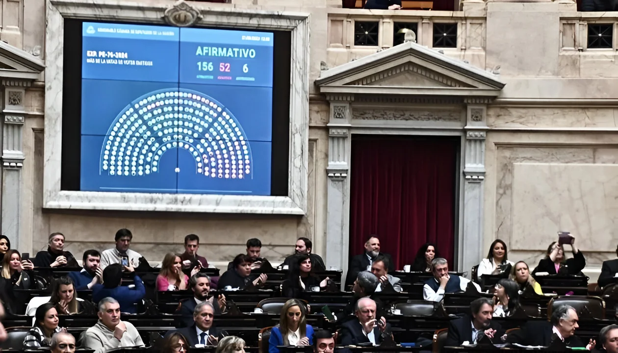 Diputados rechaza el DNU que otorgaba millones a la SIDE