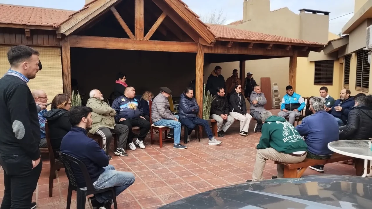 Reunión regional de la "Agrupación Rucci, 17 de noviembre" en Roque Pérez