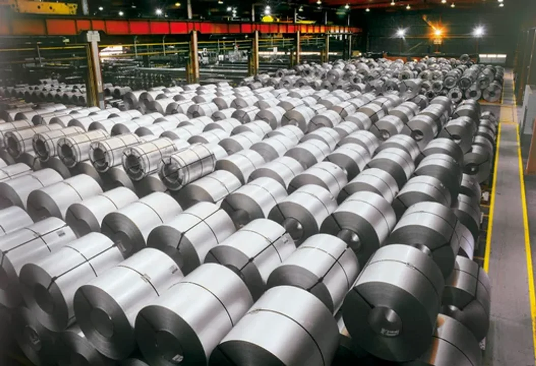 La producción de acero crudo crece un 14.2% en julio, pero sigue por debajo del año pasado