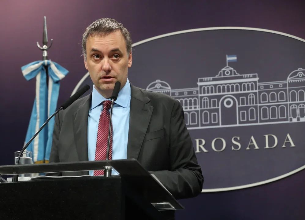 El Gobierno Anunció Sanciones para Trabajadores Aeronáuticos por Paro en Aeroparque