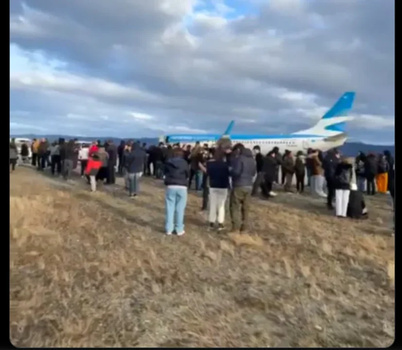 Amenaza de Bomba en un Vuelo de Aerolíneas Argentinas con Marcelo Polino y Carmen Barbieri a Bordo