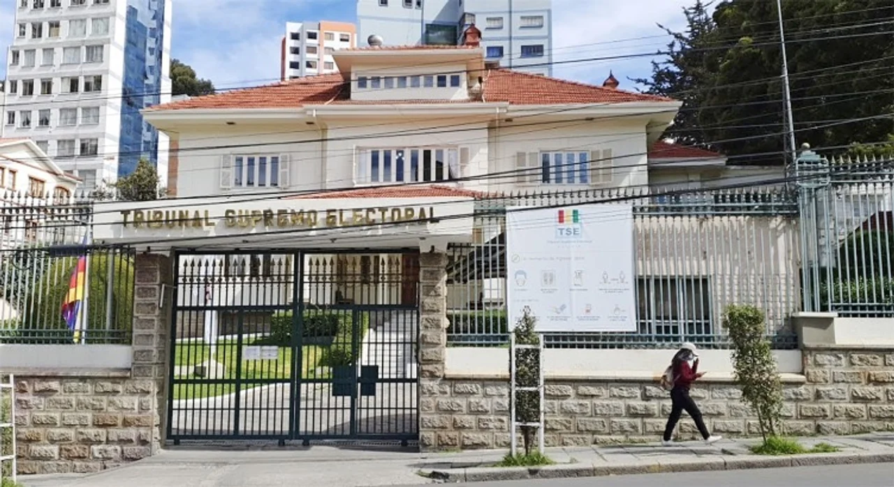 TSE amplía plazo para la renovación de directivas de organizaciones políticas hasta diciembre