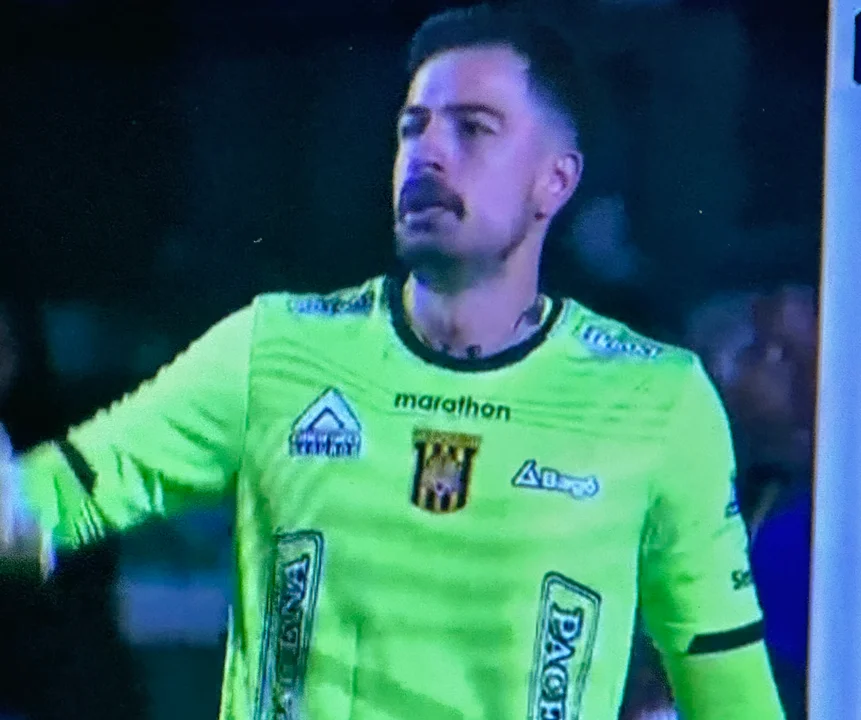 Súper clásico paceño termina en empate 1-1 en el estadio Hernando Siles