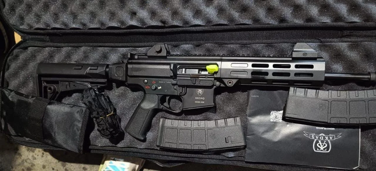 Incautación de armas en el Aeropuerto Viru Viru: Investigación en curso