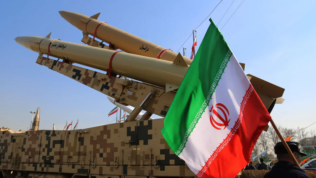 Irán advirtió que dirigirá sus ataques hacia la industria energética de Israel en caso de ser agredido