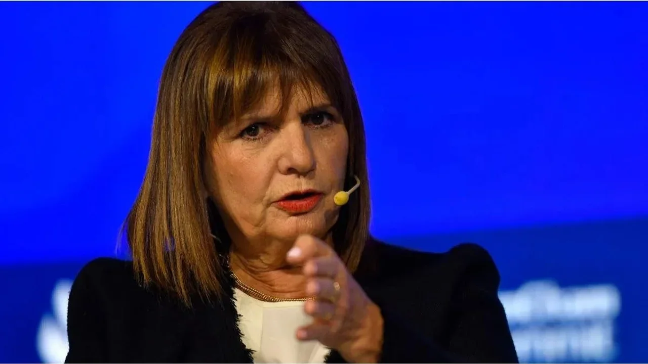 Patricia Bullrich promete liberar los aeropuertos tras conflictos gremiales en Aeroparque