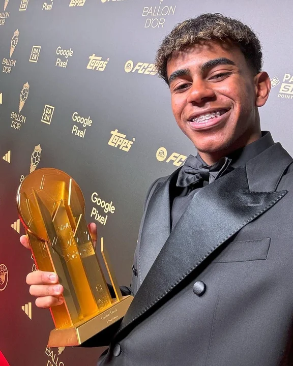 Rodri se corona como el Mejor del Mundo y gana el Balón de Oro 2024
