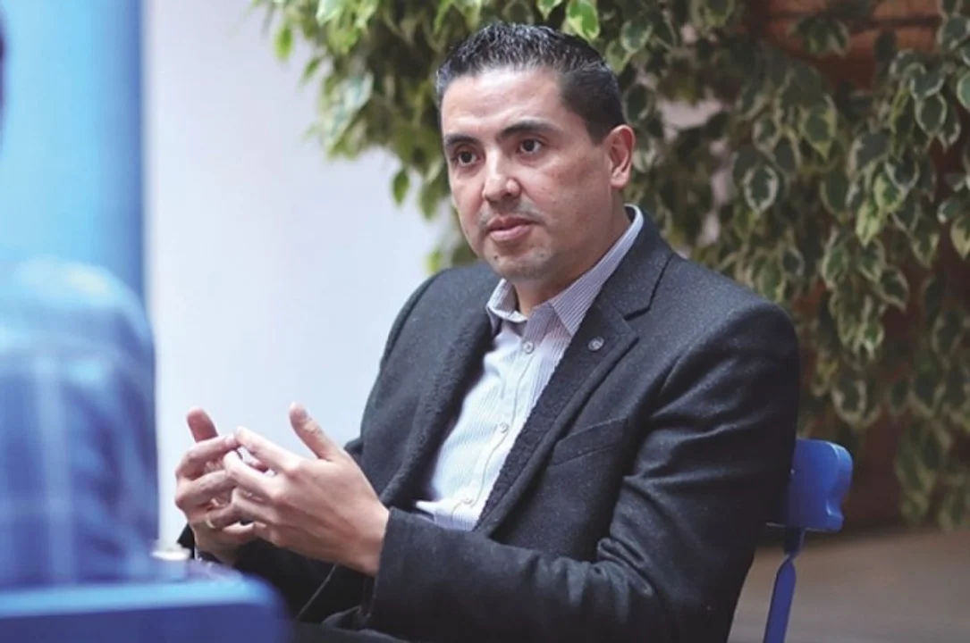 Gustavo Jáuregui Gonzáles. Ingeniero Comercial de profesión, Magister en Administración y Dirección de Empresas y especialista en gerencia de organizaciones empresariales. Actualmente Gerente General de la Cámara Nacional de Comercio (CNC – Bolivia)