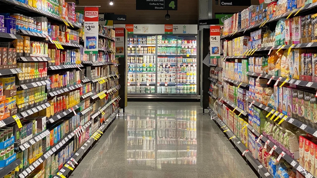 El Gobierno eliminó 43 normas que facultaban al Estado para fijar precios, intervenir en mercados y requerir información a las empresas