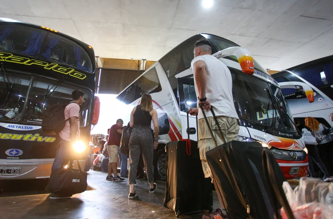 El gobierno bonaerense autorizó un aumento del 37,5% en los micros de larga distancia