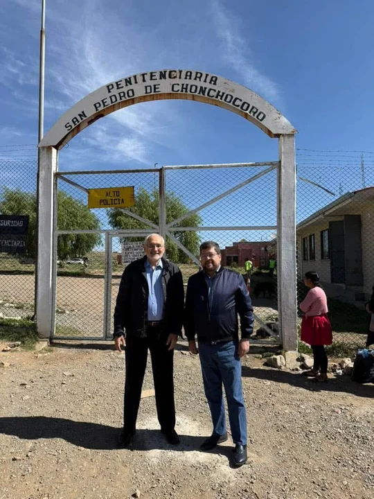 Camacho propone modelo cruceño y unidad para el cambio en Bolivia
