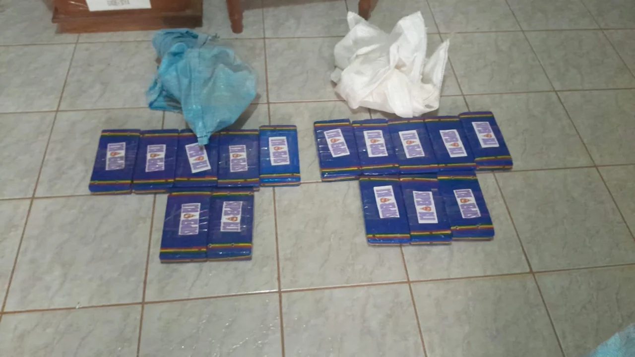 Más de 15 kilos de cocaína encontrados en un vehículo en Guayaramerín
