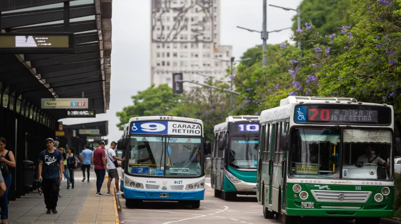 Paro de colectivos en el AMBA: ¿cuáles son las líneas afectadas?