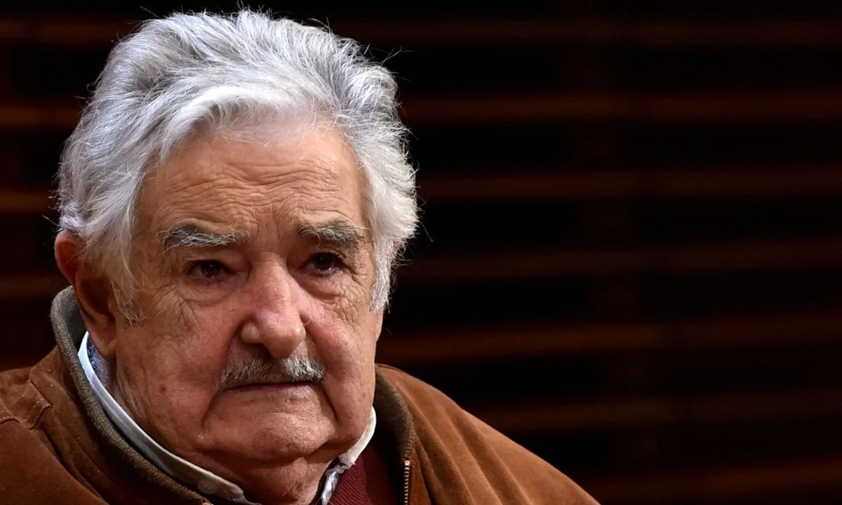 Pepe Mujica compartió un emotivo mensaje de despedida al anunciar que el cáncer que padece se ha expandido, marcando un momento de profunda tristeza para quienes lo admiran