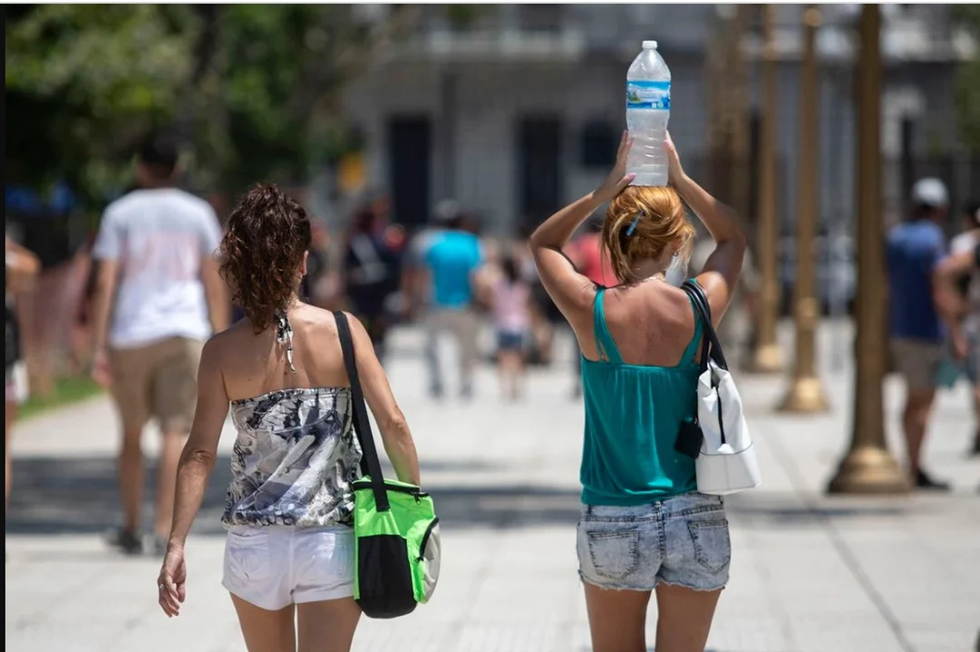 Anuncian alerta naranja por calor extremo en el AMBA y en 15 provincias