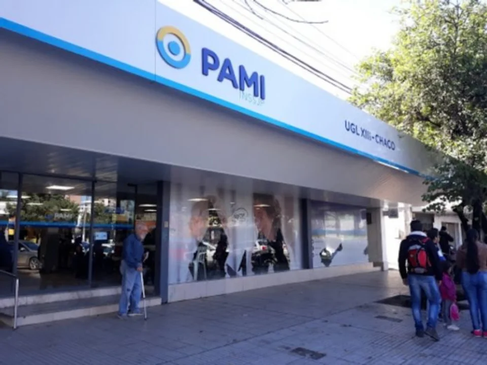 El Juzgado Federal N° 2 de Mendoza tramitará la acción de amparo colectivo presentada para garantizar la cobertura de medicamentos por parte del PAMI, tras un fallo favorable de la Cámara Federal de Tucumán
