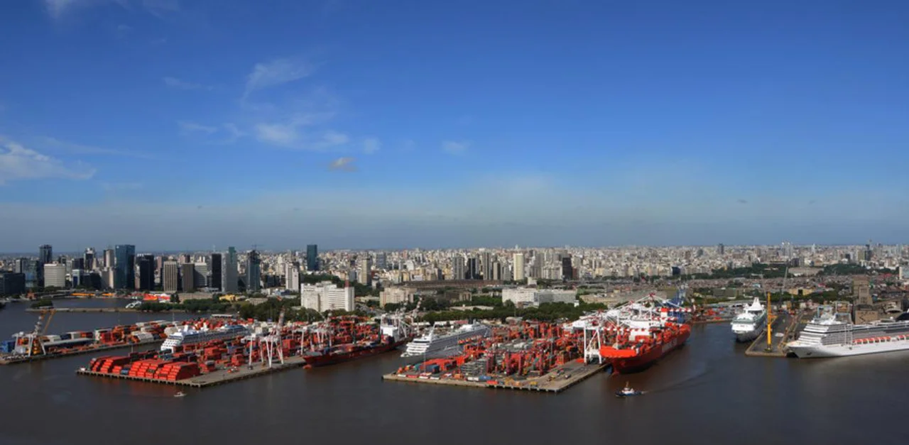 El superávit comercial de enero fue el más bajo de la era Milei, debido a la fuerte subida de importaciones