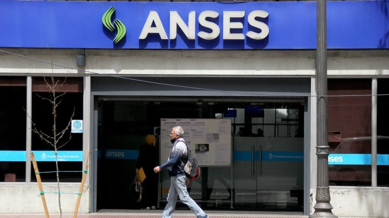 Jubilaciones: el haber mínimo pasará a ser de $279,121.70.