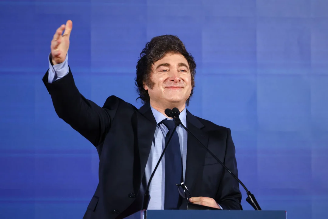 Javier Milei exige a Axel Kicillof su renuncia y amenaza con intervenir la provincia
